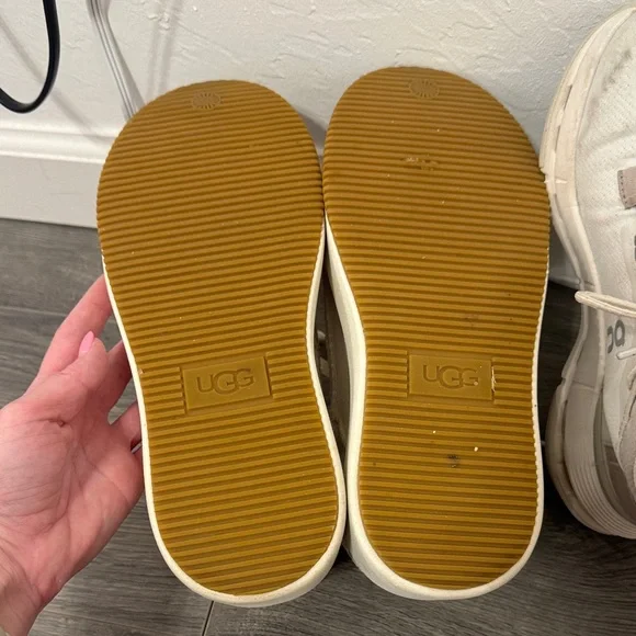 UGG Women's Cream Suede Platform Lace-Up Sneakers with Gum Sole - Picture 6 of 6